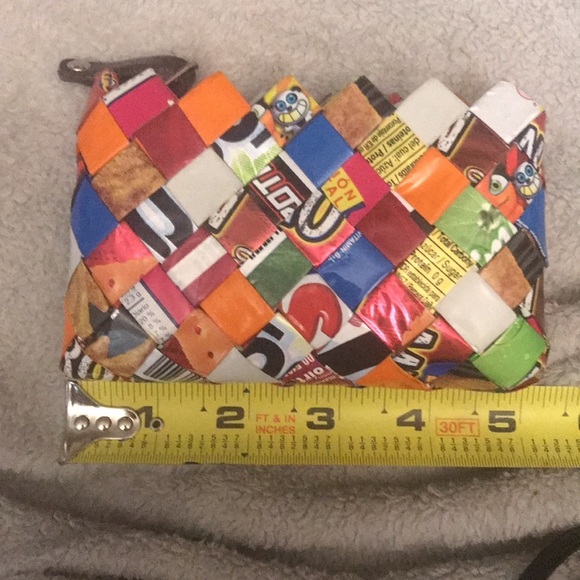 Vintage NAHUI OLLIN Upcycled Woven Wrapper Coin Pouch - Picture 7 of 8